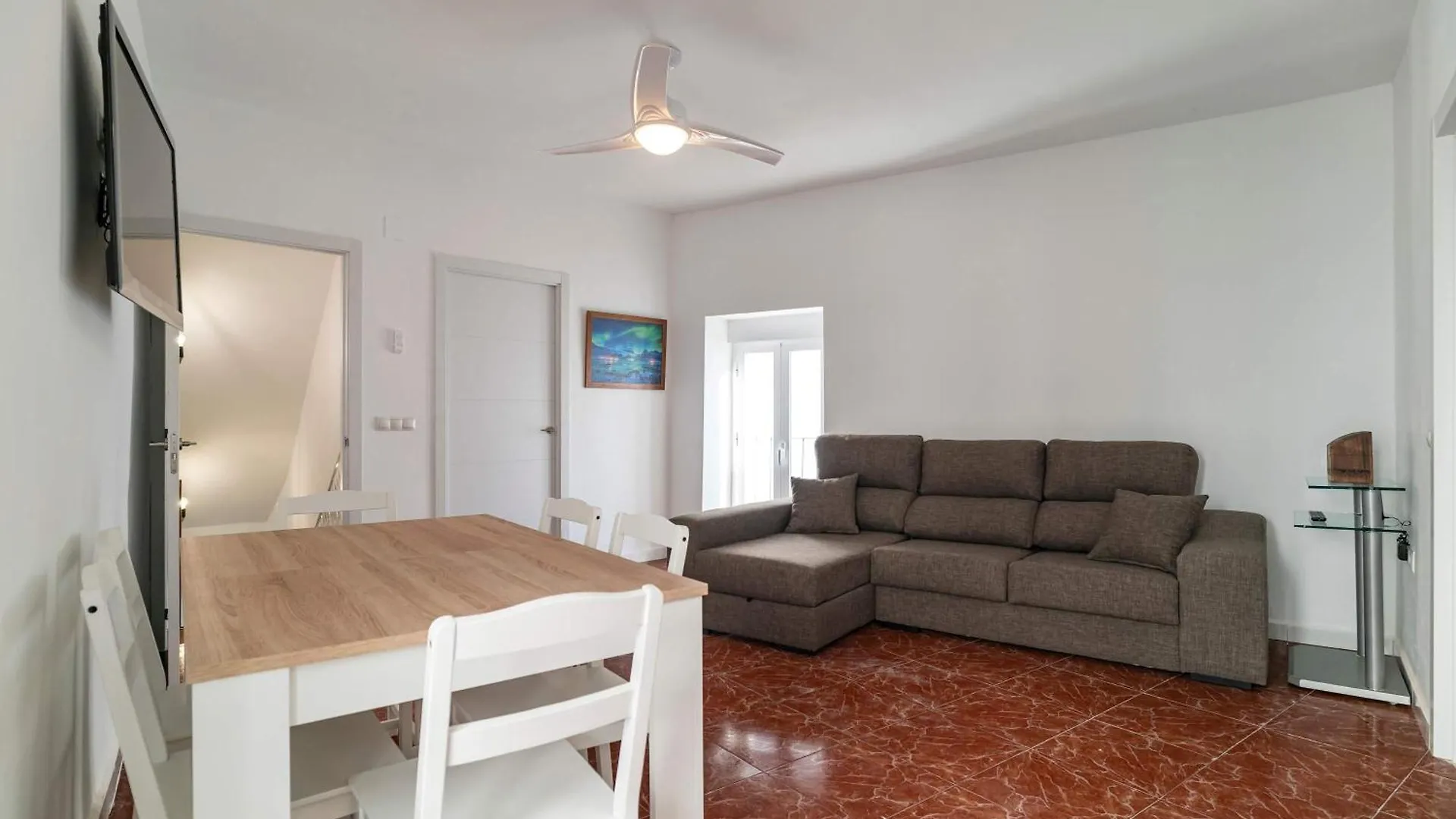 Apartment Rural Retreat In El Burgo, Spain